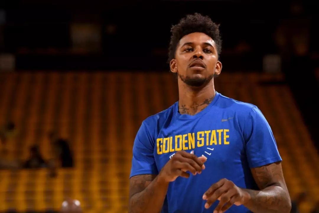 电竞解说的 电竞解说的