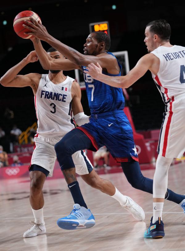 对阵防守强 对阵防守强