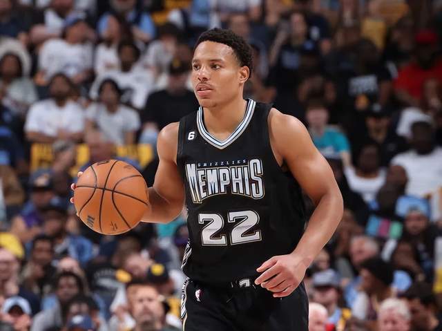 火箭被打出 火箭被打出